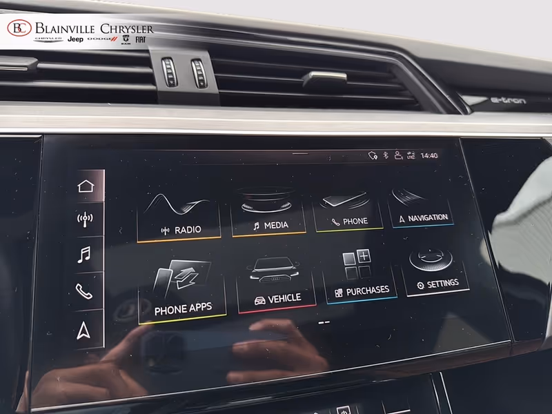 2019 Audi e-tron Progressiv