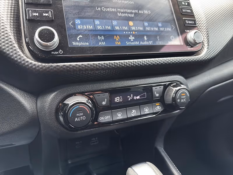 2024 Nissan Kicks SV