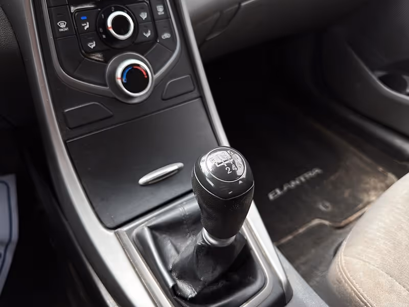 2015 Hyundai Elantra L