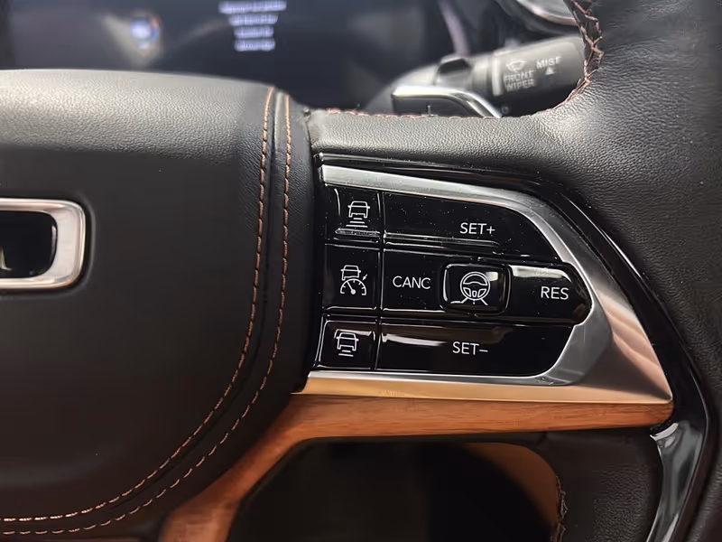2023 Jeep Grand Cherokee Summit Reserve