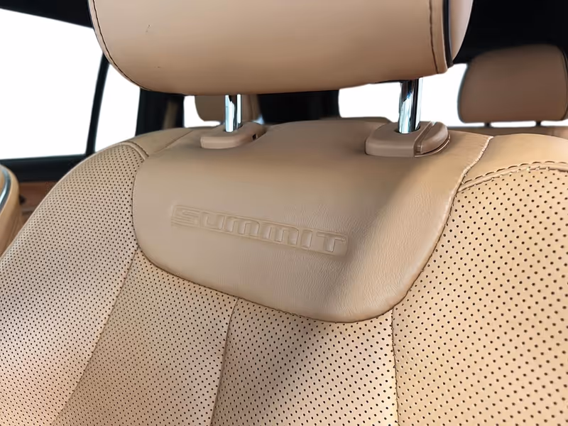 2023 Jeep Grand Cherokee Summit Reserve