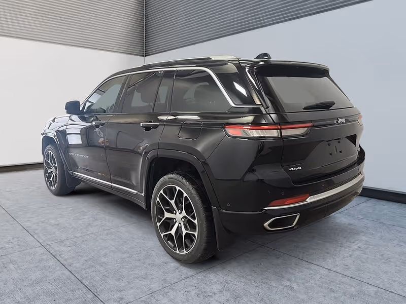 2023 Jeep Grand Cherokee Summit Reserve