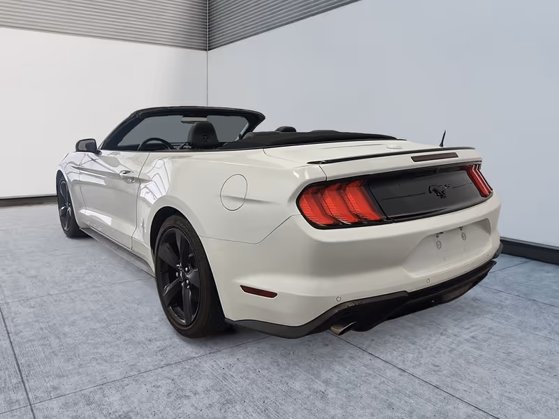 2022 Ford Mustang EcoBoost Premium