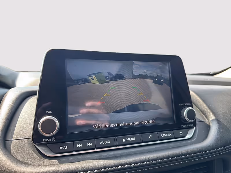 2024 Nissan Rogue SV Moonroof