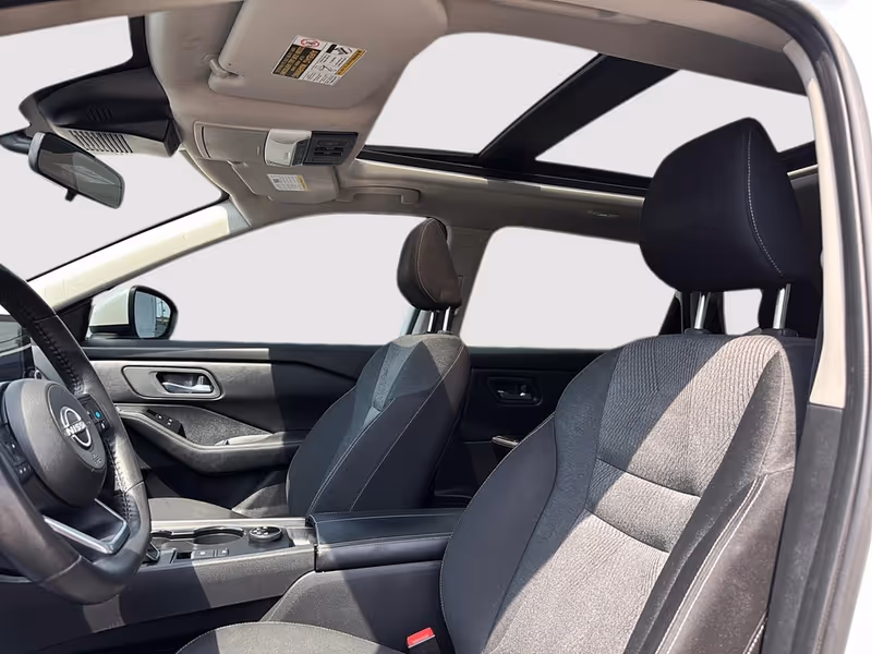 2024 Nissan Rogue SV Moonroof