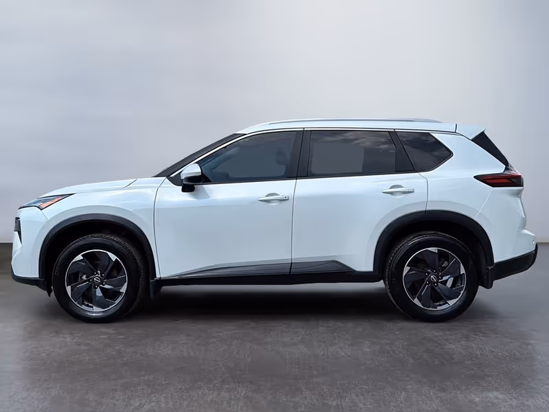 2024 Nissan Rogue SV Moonroof