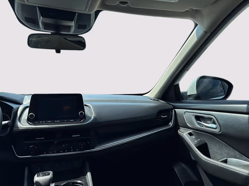 2024 Nissan Rogue SV Moonroof