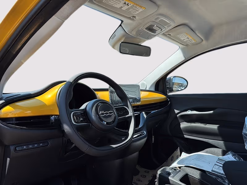 2026 FIAT 500e Pop