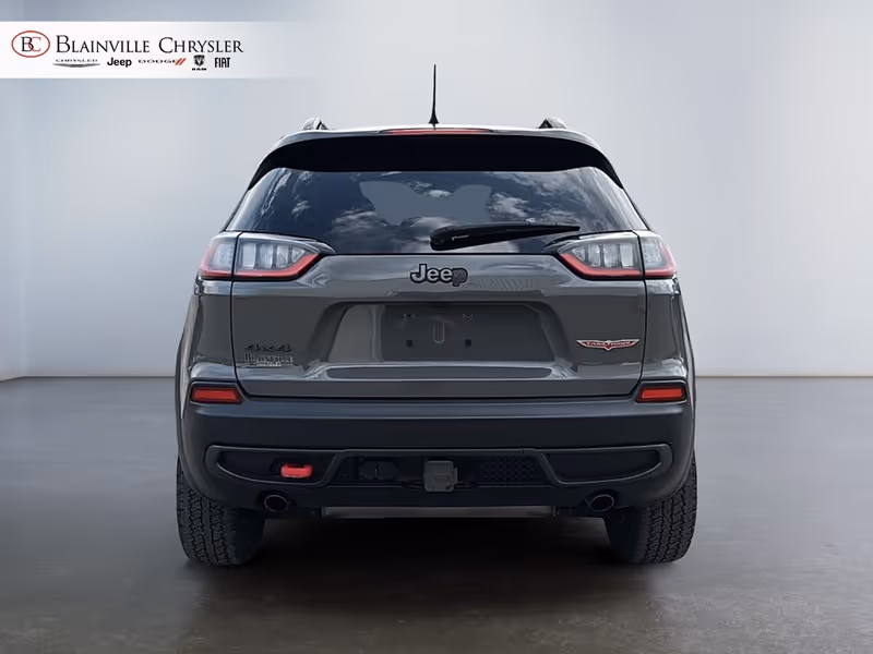 2022 Jeep Cherokee Trailhawk