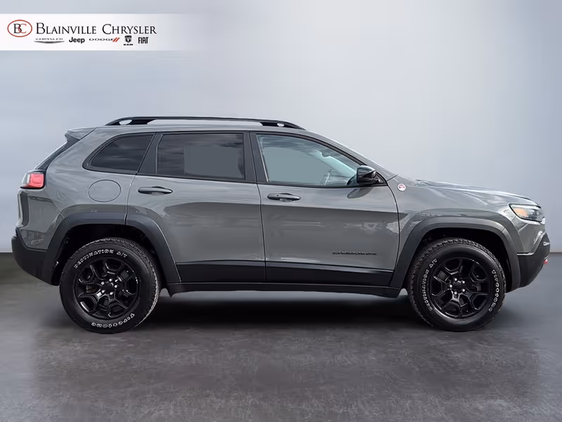 2022 Jeep Cherokee Trailhawk