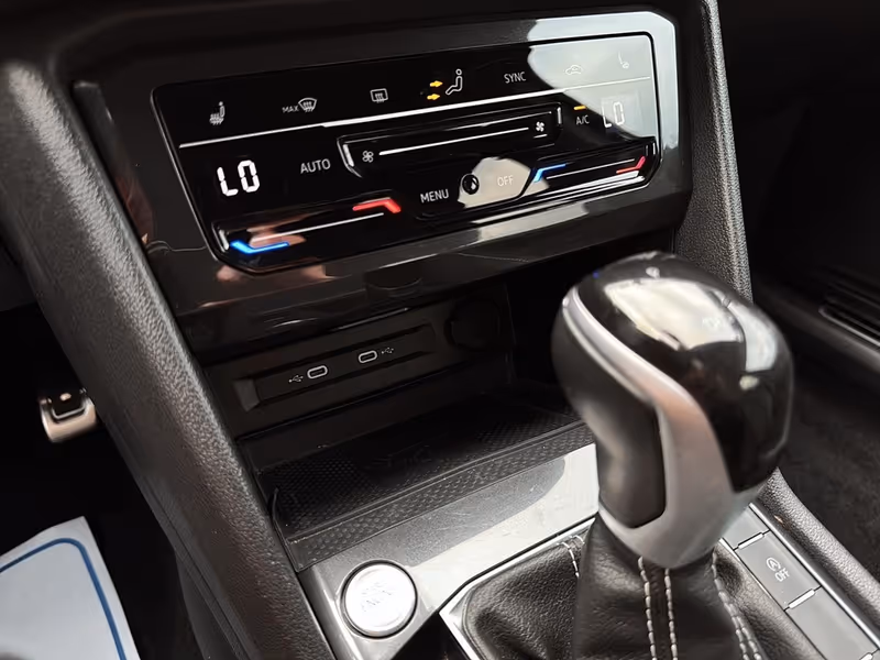 2024 Volkswagen Tiguan Comfortline R-Line Black Edition