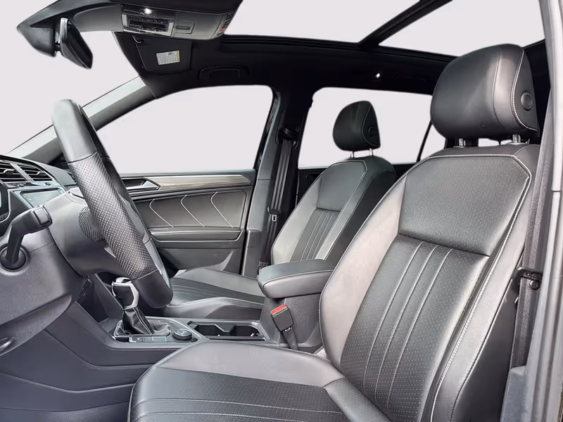 2024 Volkswagen Tiguan Comfortline R-Line Black Edition