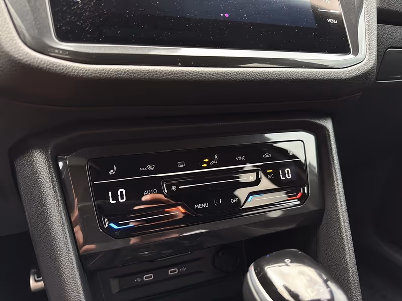 2024 Volkswagen Tiguan Comfortline R-Line Black Edition