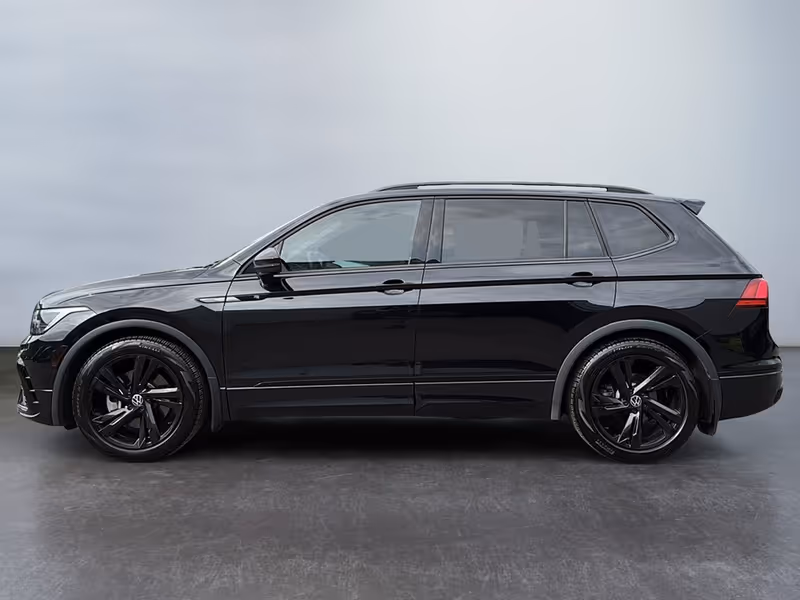 2024 Volkswagen Tiguan Comfortline R-Line Black Edition
