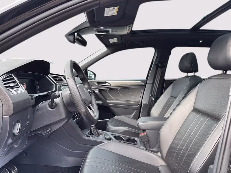 2024 Volkswagen Tiguan Comfortline R-Line Black Edition