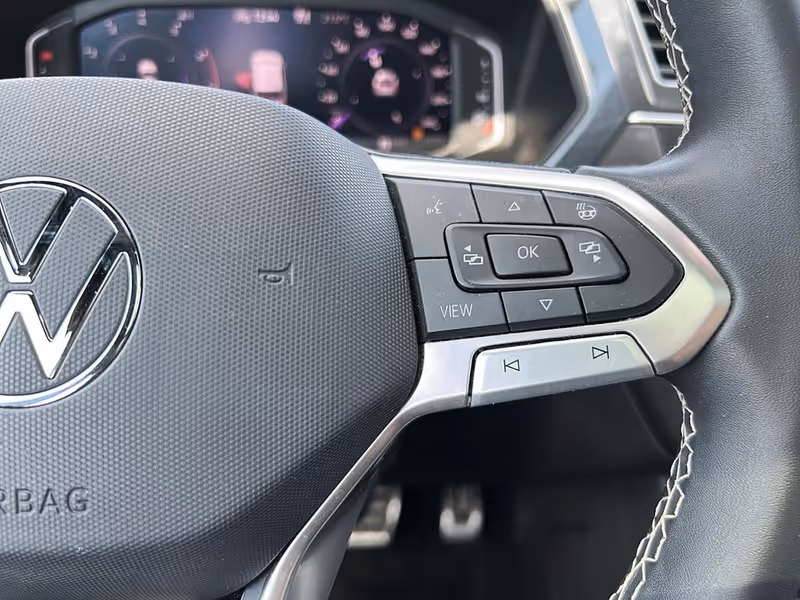 2023 Volkswagen Tiguan Comfortline R-Line Black Edition