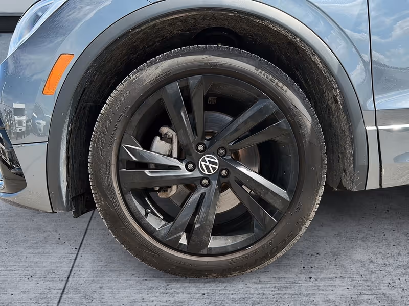 2023 Volkswagen Tiguan Comfortline R-Line Black Edition
