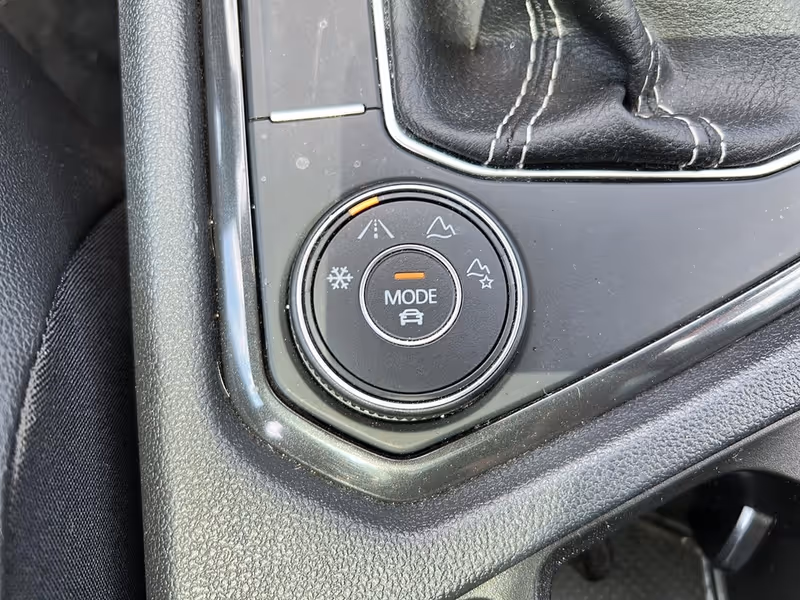 2023 Volkswagen Tiguan Comfortline R-Line Black Edition