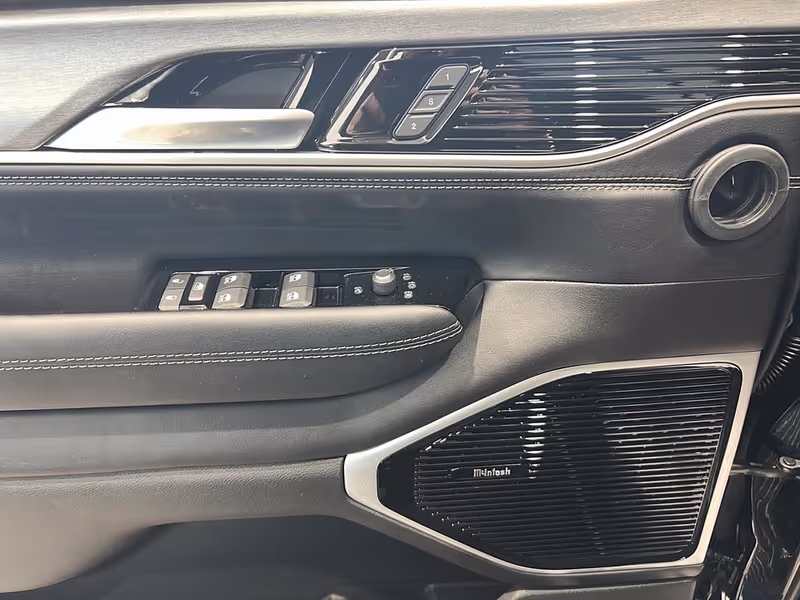 2026 Jeep Grand Wagoneer Limited Reserve