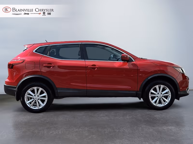 2018 Nissan Qashqai SV