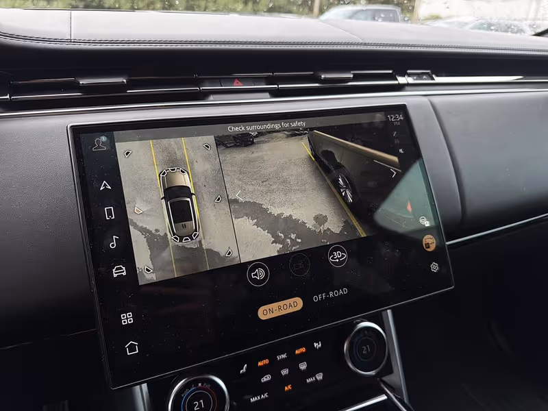 2023 Land Rover Range Rover SE
