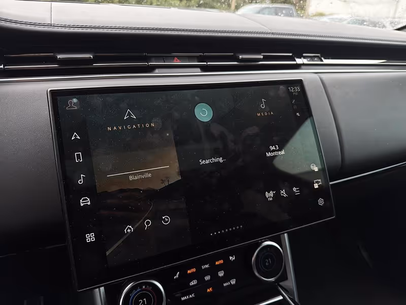 2023 Land Rover Range Rover SE