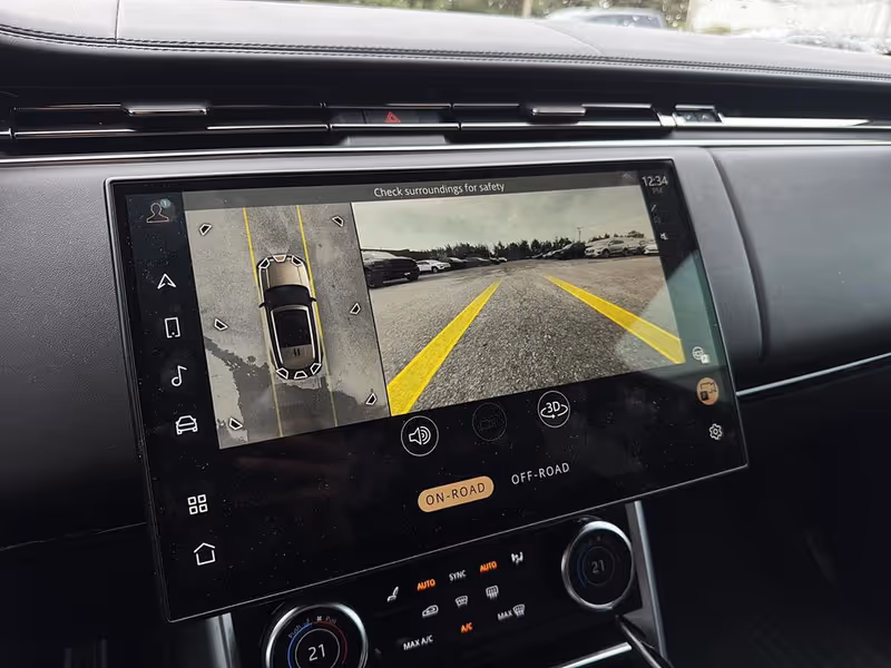 2023 Land Rover Range Rover SE