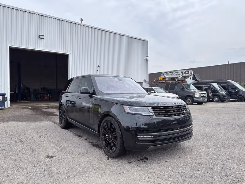 2023 Land Rover Range Rover SE