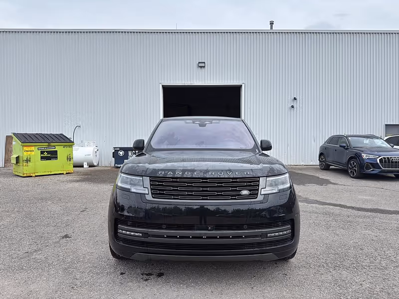 2023 Land Rover Range Rover SE
