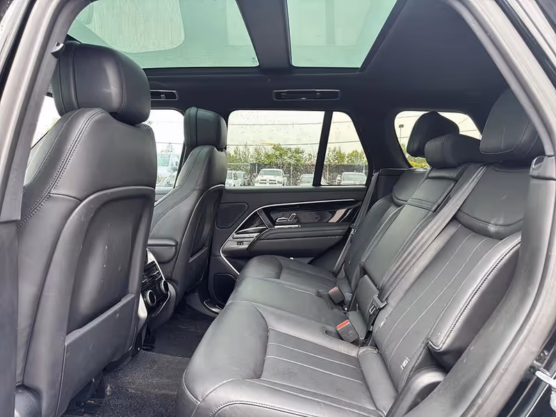 2023 Land Rover Range Rover SE