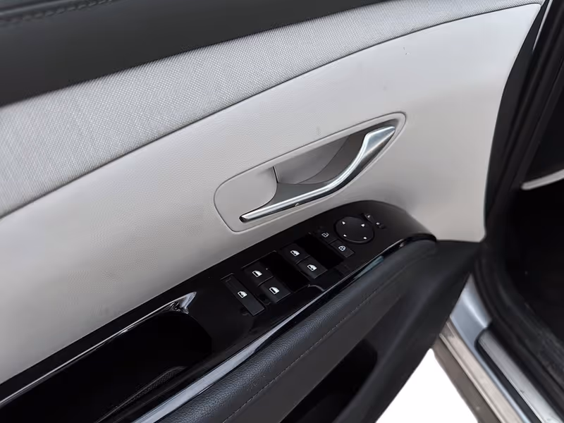 2025 Hyundai Tucson Hybrid Ultimate