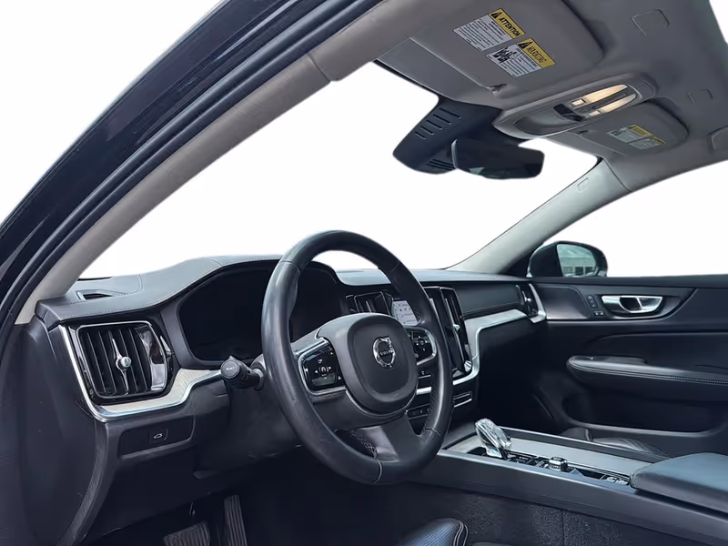 2023 Volvo V60 Ultimate Dark Theme