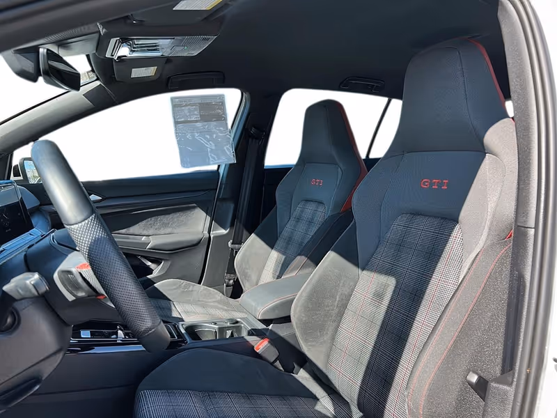 2024 Volkswagen Golf GTI Autobahn