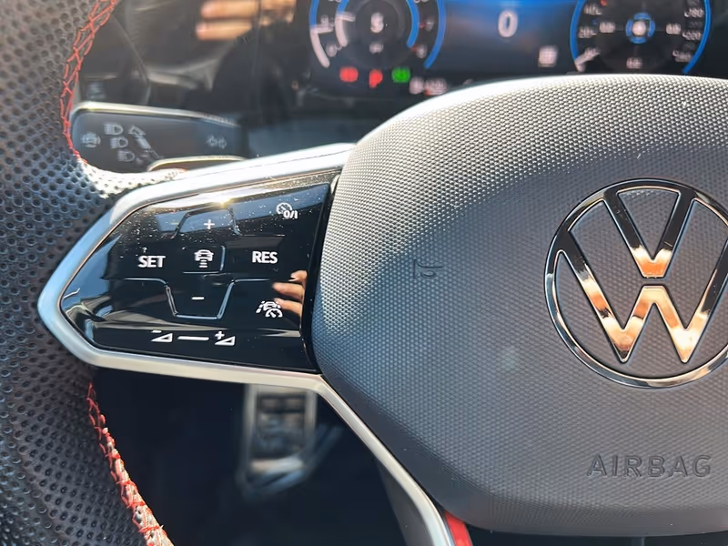 2024 Volkswagen Golf GTI Autobahn