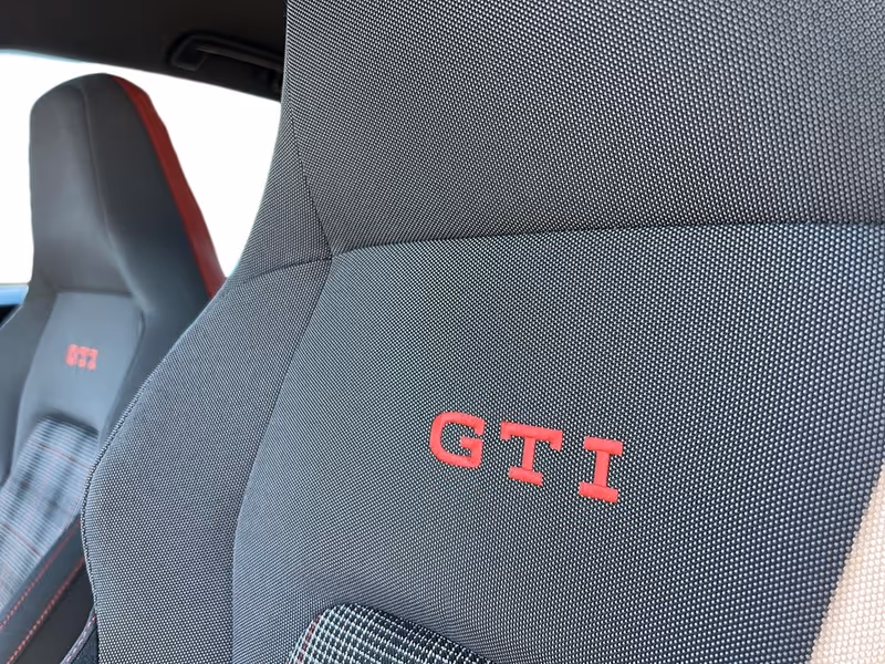 2024 Volkswagen Golf GTI Autobahn