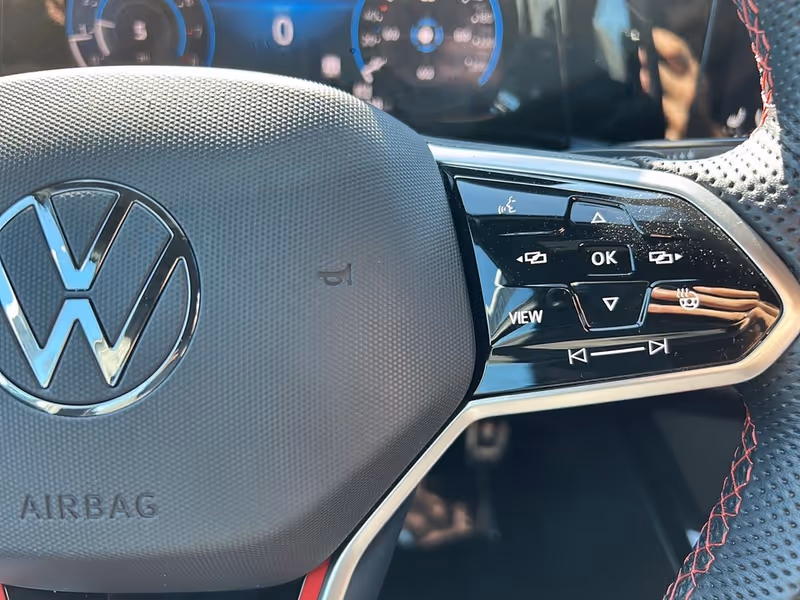 2024 Volkswagen Golf GTI Autobahn