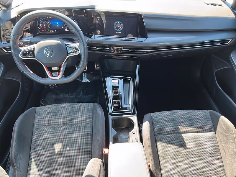 2024 Volkswagen Golf GTI Autobahn