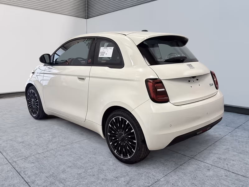 2026 FIAT 500e Pop