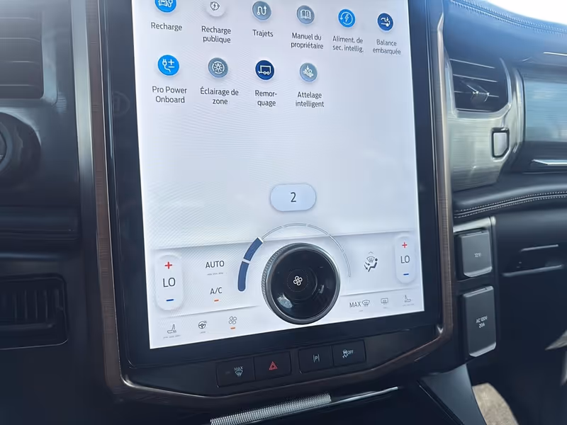 2024 Ford F-150 Lightning LARIAT