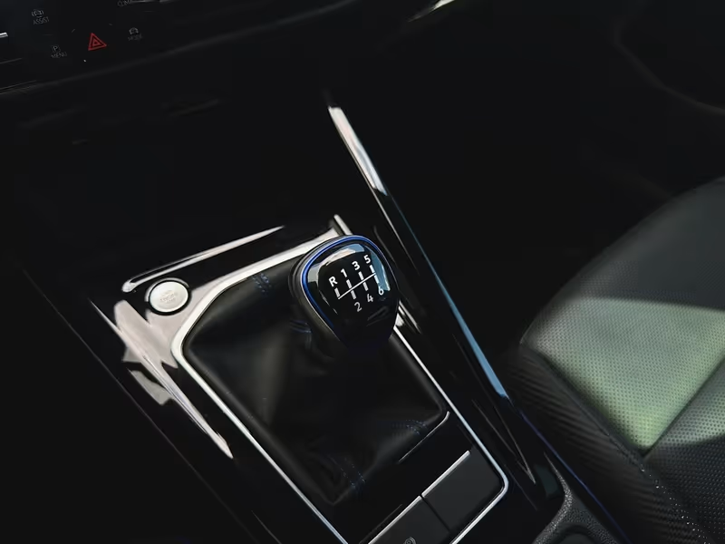 2024 Volkswagen Golf R Manual