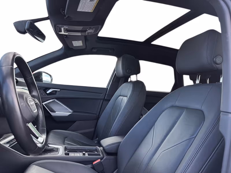 2023 Audi Q3 Komfort