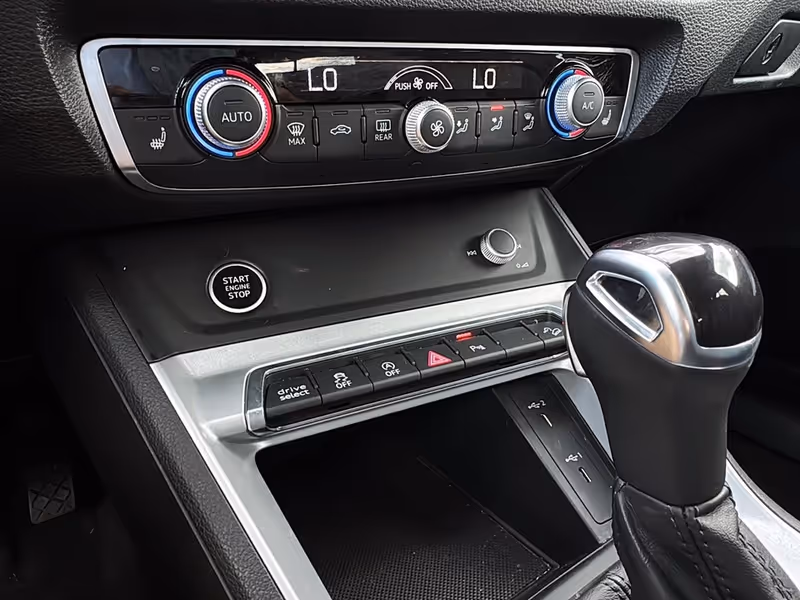 2023 Audi Q3 Komfort