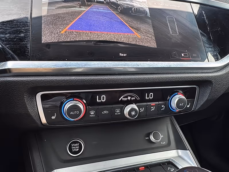 2023 Audi Q3 Komfort