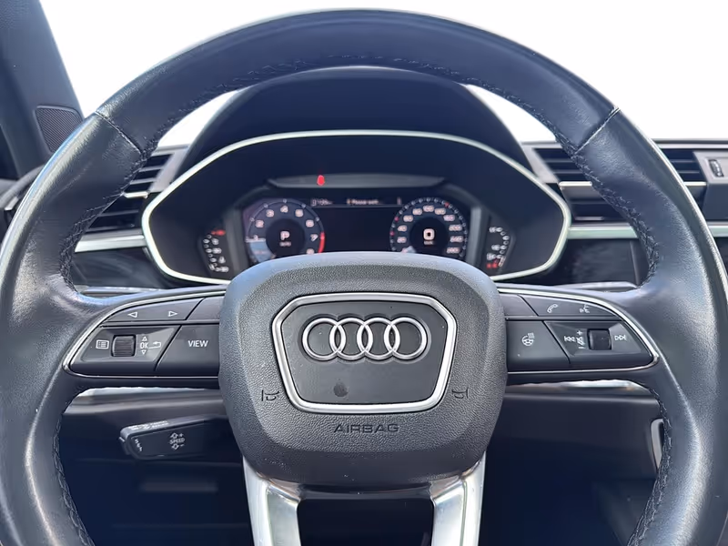 2023 Audi Q3 Komfort