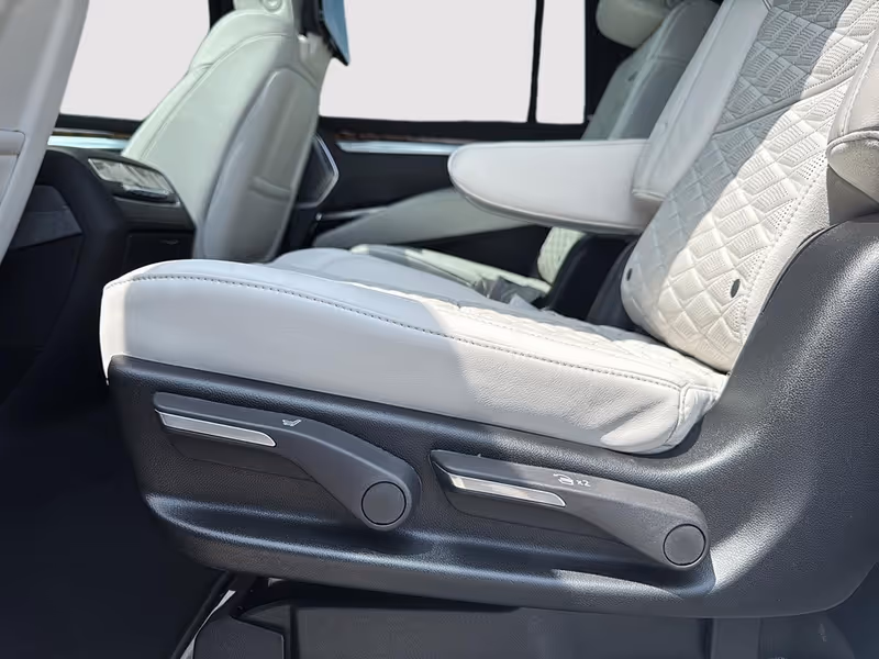 2025 Cadillac Escalade ESV 4WD Premium Luxury Platinum