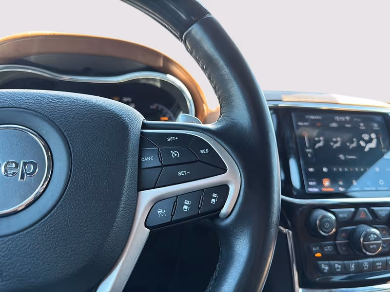 2020 Jeep Grand Cherokee Summit