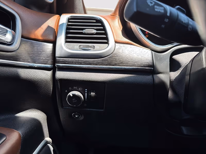 2020 Jeep Grand Cherokee Summit