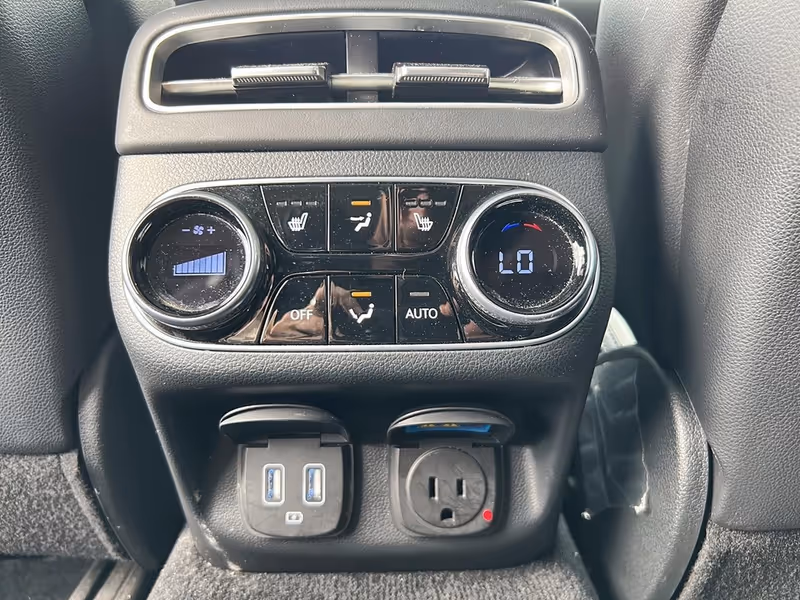 2025 Genesis GV70 2.5T Advanced