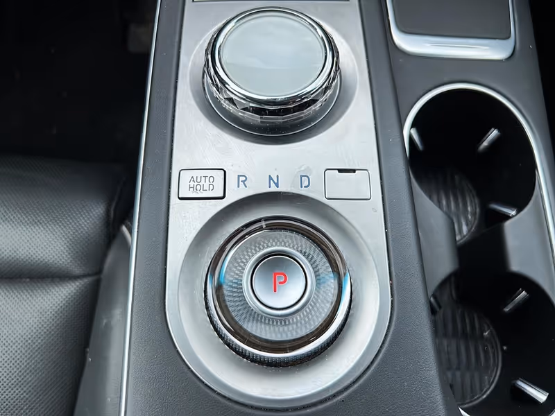 2025 Genesis GV70 2.5T Advanced