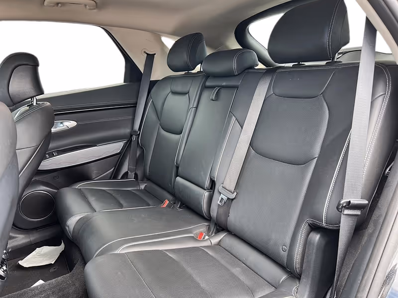 2025 Genesis GV70 2.5T Advanced